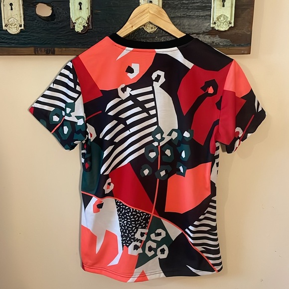 Adidas x Farm Rio Colourful Graphic T-Shirt Size Medium - Picture 10 of 16